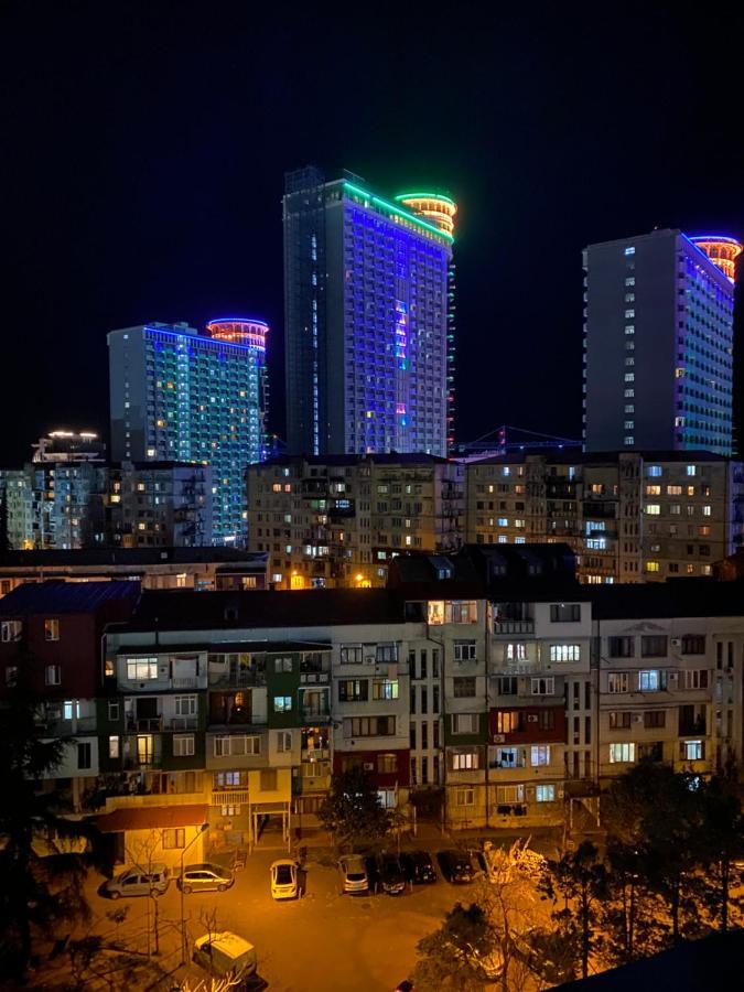"Студия 24" - Посуточно И Помесячно Batumi Exterior foto