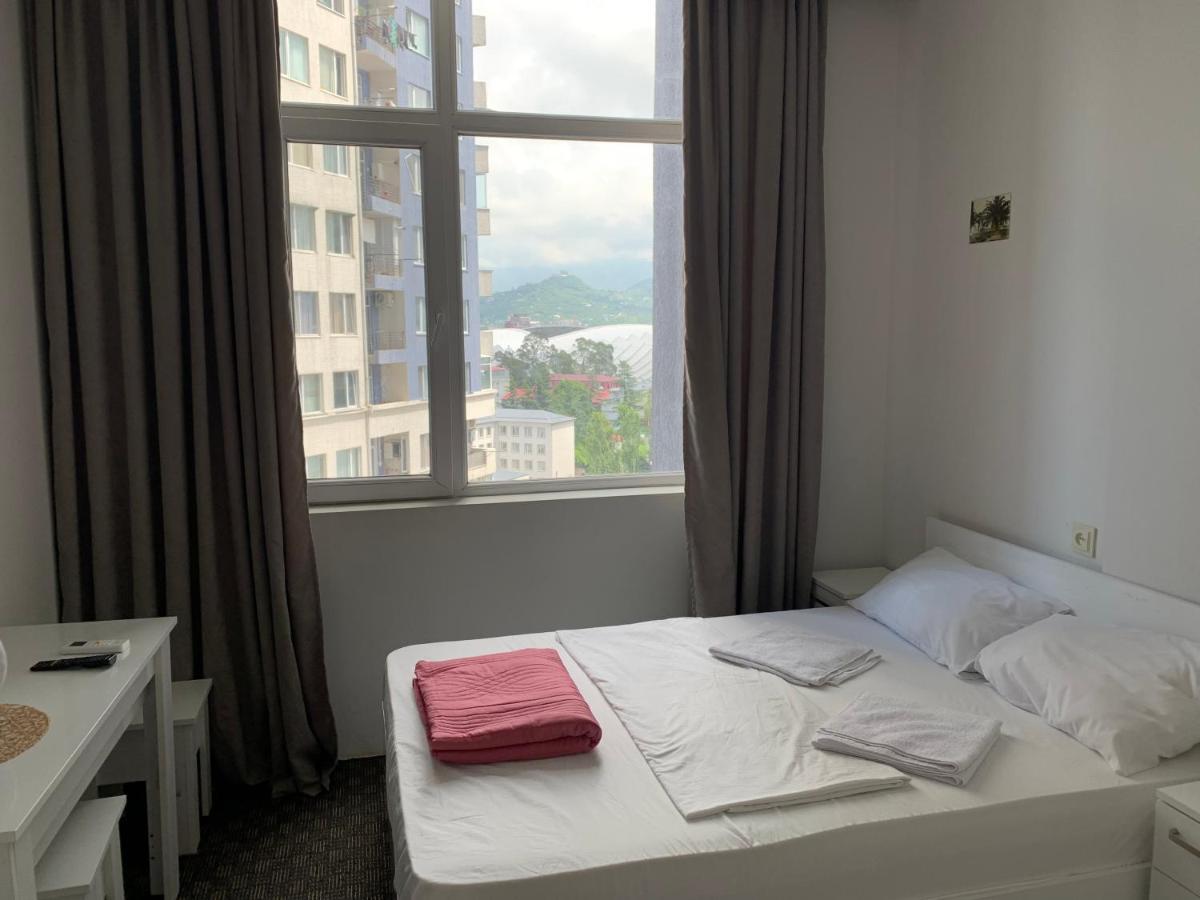 "Студия 24" - Посуточно И Помесячно Batumi Exterior foto